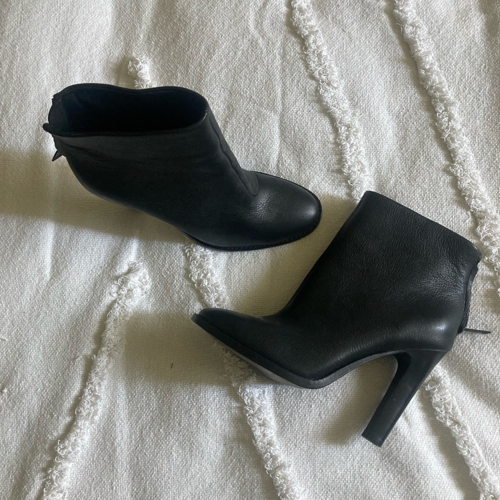 Joie leather booties